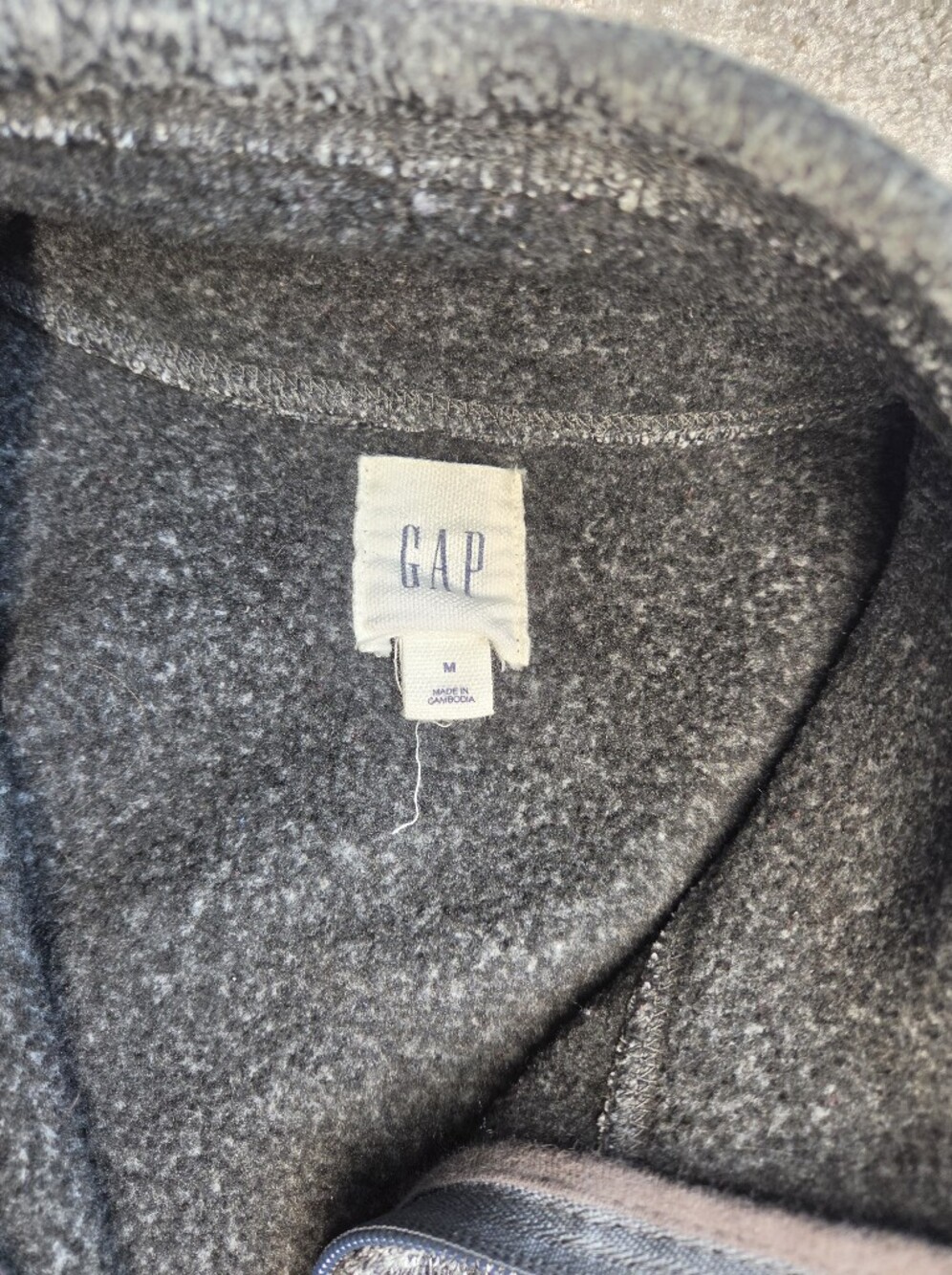 Heathered Gray Full-Zip Fleece Vest, Gap, Size Medium, Mens - Picture 2 of 6